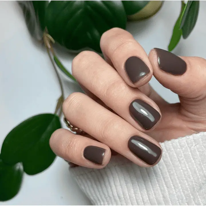 Simple winter nails